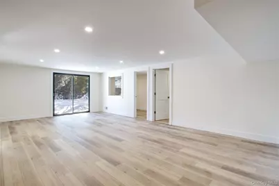 29 Woodland Drive, Roslyn, NY 11576 - Photo 23