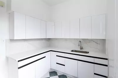 11525 Metropolitan Avenue #233, Kew Gardens, NY 11418 - Photo 11