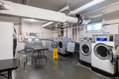 55 Knolls Crescent #6C, Bronx, NY 10463 - Photo 15