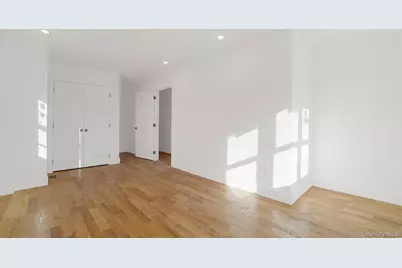 1011 E 221st Street, Bronx, NY 10469 - Photo 15