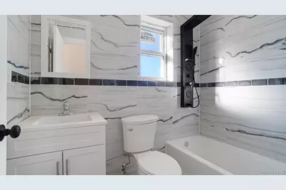 1011 E 221st Street, Bronx, NY 10469 - Photo 19