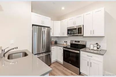 205 Romar Court, West Babylon, NY 11704 - Photo 9