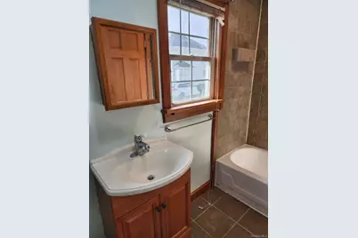 7 Cross Street, Port Jervis, NY 12771 - Photo 17