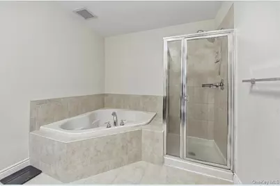 100 Sheldrake Place #2, Mamaroneck, NY 10543 - Photo 17