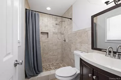 153 S Pascack Road, Nanuet, NY 10954 - Photo 23