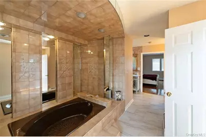 17 Mowbray Avenue, Bay Shore, NY 11706 - Photo 11