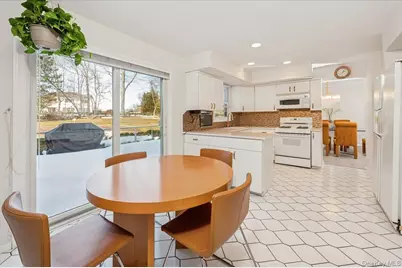 4 Seymour Drive, New City, NY 10956 - Photo 5