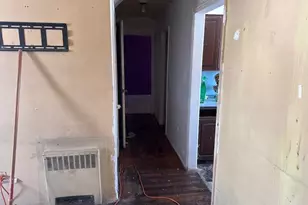 48 Cliff Ave, Hempstead, NY 11550 - Photo 9