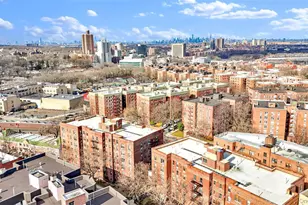 141-05 Pershing Crescent, Briarwood, NY 11435 - Photo 29