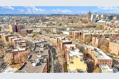 141-05 Pershing Crescent #516, Briarwood, NY 11435 - Photo 31