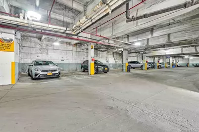 141-05 Pershing Crescent #516, Briarwood, NY 11435 - Photo 27