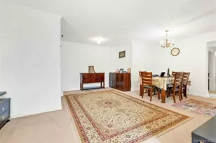 141-05 Pershing Crescent, Briarwood, NY 11435 - Photo 11