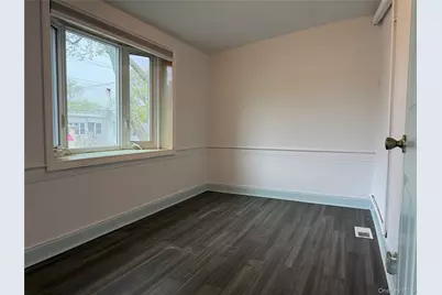 124-17 6th Avenue, College Point, NY 11356 - Photo 9