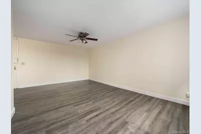 3 Sadore Ln #4P, Yonkers, NY 10710 - Photo 9