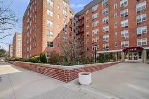 3 Sadore Ln, Yonkers, NY 10710 - Photo 3