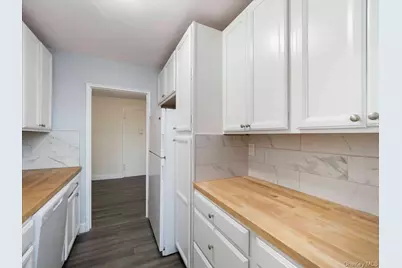 3 Sadore Ln #4P, Yonkers, NY 10710 - Photo 15