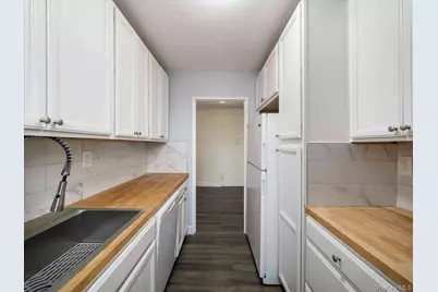 3 Sadore Ln #4P, Yonkers, NY 10710 - Photo 13