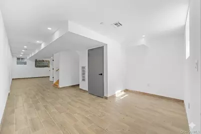 1116 Blake Avenue, Brooklyn, NY 11208 - Photo 21