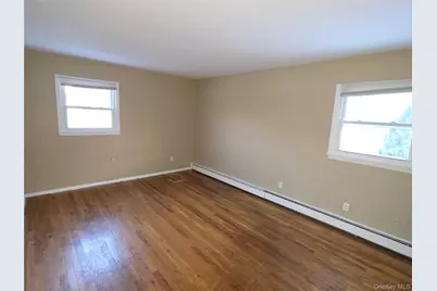 250 Overton Street, Deer Park, NY 11729 - Photo 23