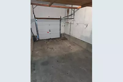 250 Overton Street, Deer Park, NY 11729 - Photo 31