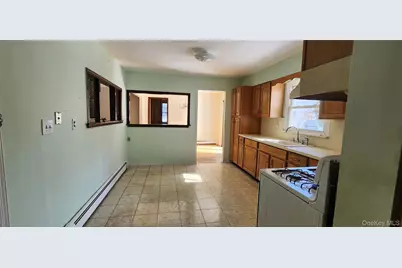 250 Overton Street, Deer Park, NY 11729 - Photo 7