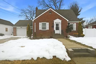 846 Harrison Street, West Hempstead, NY 11552 - Photo 1