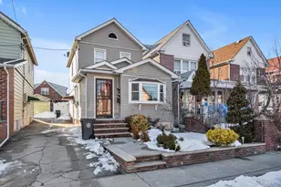 42-28 189th St, Flushing, NY 11358 - Photo 15