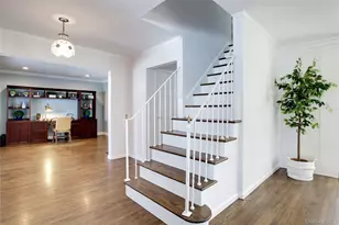 27 Avalon Rd, Garden City, NY 11530 - Photo 5