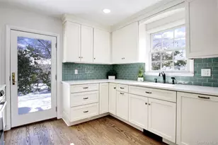 27 Avalon Rd, Garden City, NY 11530 - Photo 9