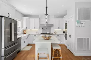 55 Squires Ave, East Quogue, NY 11942 - Photo 3