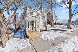 19 Barclay St, Poughkeepsie, NY 12601 - Photo 3