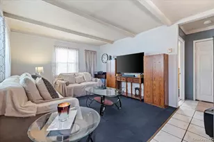 122 Balsam Ln, Levittown, NY 11756 - Photo 3