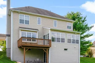 653 Creekside Ln, Fishkill, NY 12524 - Photo 35