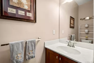 653 Creekside Lane, Fishkill, NY 12524 - Photo 19