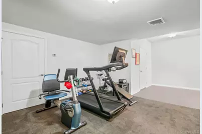 653 Creekside Lane, Fishkill, NY 12524 - Photo 31