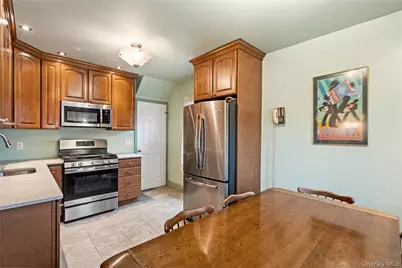 19 William Street, Valley Stream, NY 11580 - Photo 9