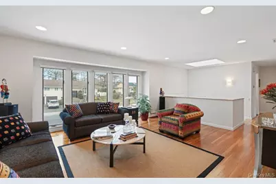 31 Prescott Place, Old Bethpage, NY 11804 - Photo 7