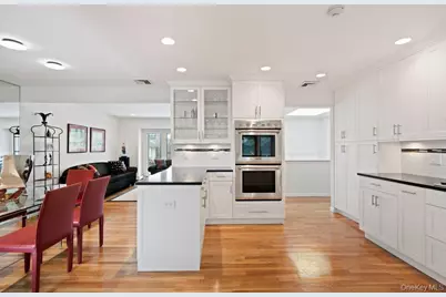 31 Prescott Place, Old Bethpage, NY 11804 - Photo 15