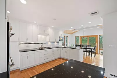 31 Prescott Place, Old Bethpage, NY 11804 - Photo 13