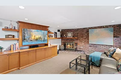 31 Prescott Place, Old Bethpage, NY 11804 - Photo 29