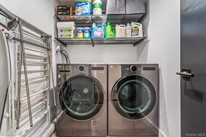 3000 Holiday Park Drive, Merrick, NY 11566 - Photo 21