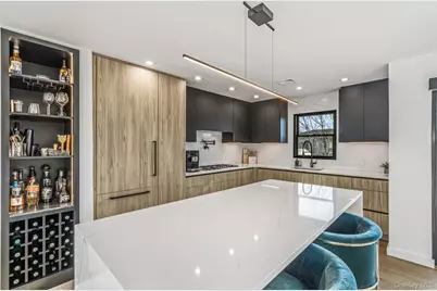 3000 Holiday Park Drive, Merrick, NY 11566 - Photo 7