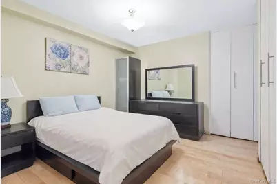 14205 Roosevelt Avenue #339, Flushing, NY 11354 - Photo 5