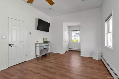 32 Return Lane, Levittown, NY 11756 - Photo 15