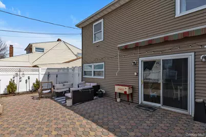 32 Return Lane, Levittown, NY 11756 - Photo 19