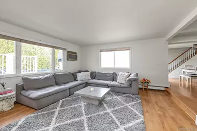 32 Return Lane, Levittown, NY 11756 - Photo 3