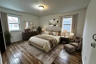 210 Wellington St, Hempstead, NY 11550 - Photo 3