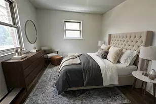 210 Wellington St, Hempstead, NY 11550 - Photo 9