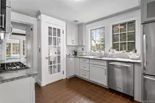 30 Myrtle Blvd, Larchmont, NY 10538 - Photo 15