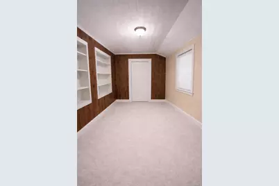 [Address not provided], Lindenhurst, NY 11757 - Photo 15